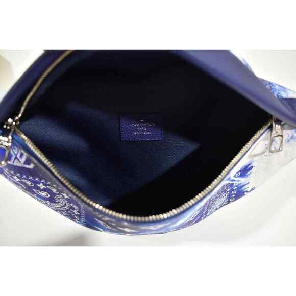 Louis Vuitton Discovery Bumbag PM Bandana Blue Monogram Crossbody Fanny Pack Bag - Picture 9 of 9